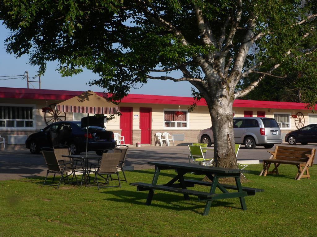 The Silver Birch Motel Goderich Exterior foto